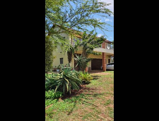 3 BEDROOM FREEHOLD SOLD IN CLIFTON HILL ESTATE